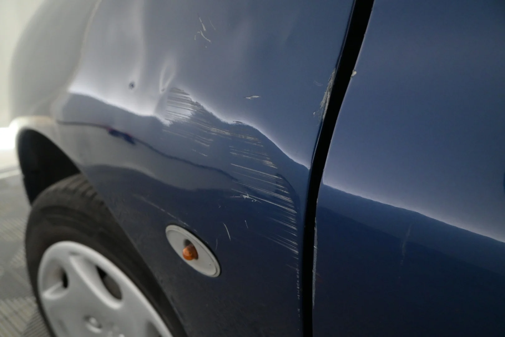 Car Image - yrDOatg1eYospqfY0FkOf