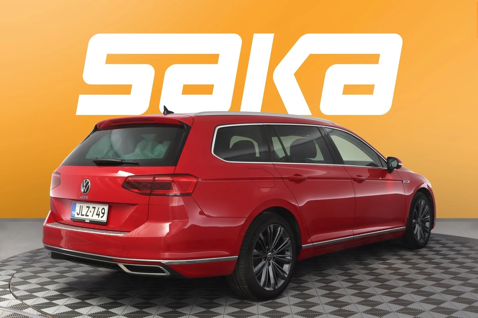 Car Image - chha1U4xxfSk2DhTmcNIB