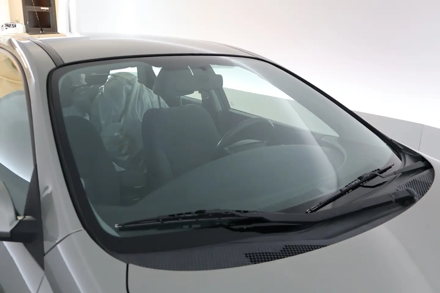 Car Image - mLi8uYu2TgxfeMJyHojNW
