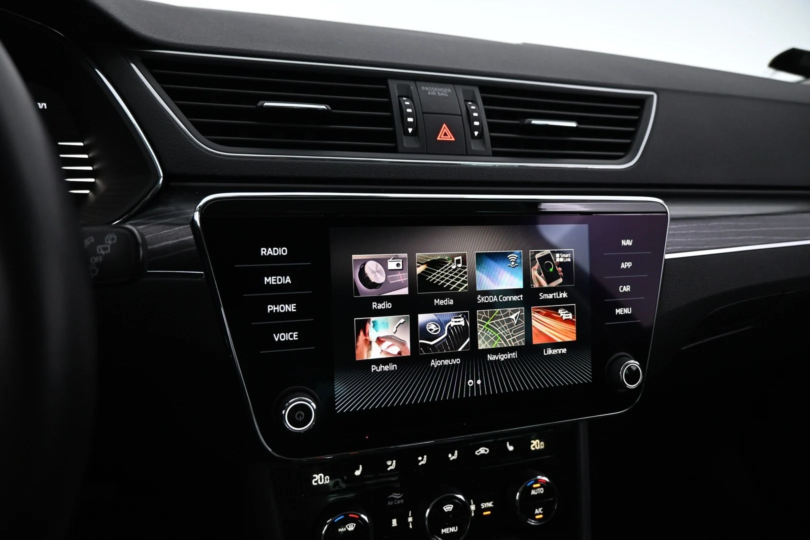 Car Image - 5jxPgzfrXf9zCUWUj6dKwH