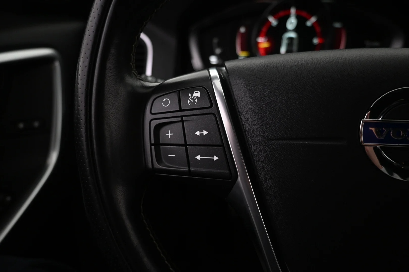 Car Image - 5fyKp4euvDRYNVKHQZyoXp