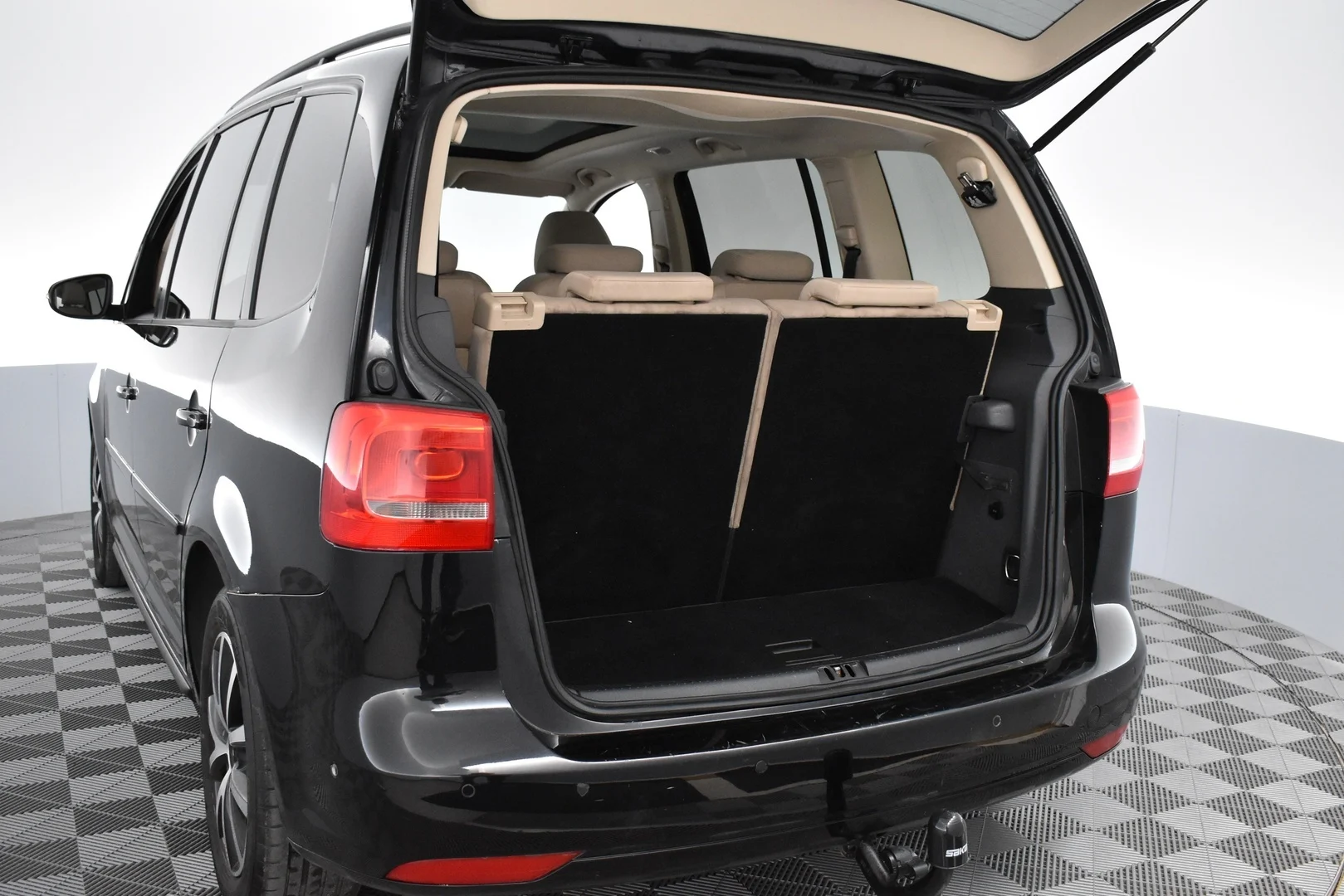 Car Image - 6MmzZrp7AkIzQTJ6eRJoFw