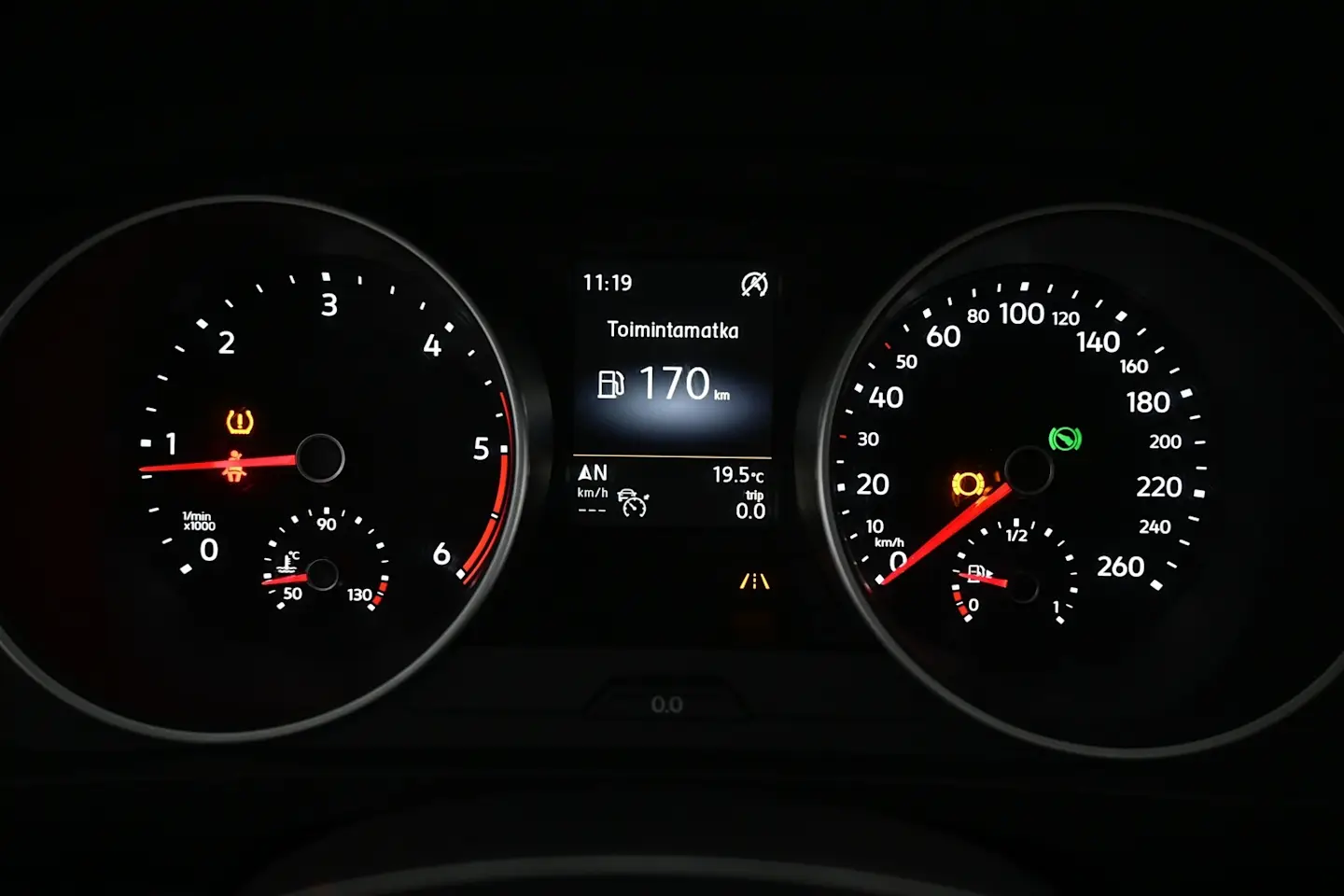 Car Image - 7JBRSnC2MQgP6xfamZeV2X