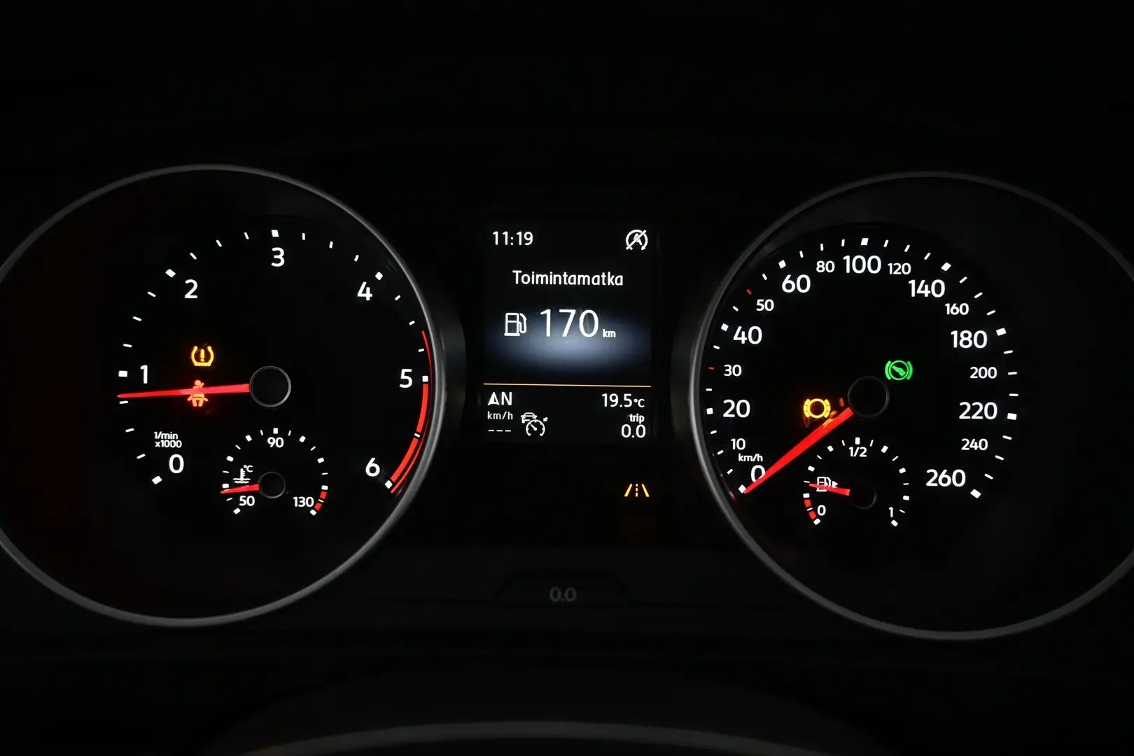 Car Image - 7JBRSnC2MQgP6xfamZeV2X