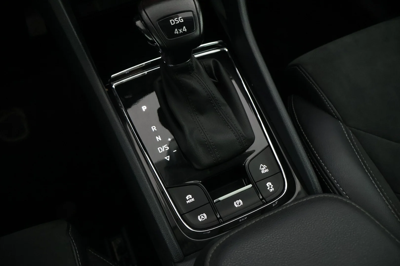 Car Image - 6JUzSTD5EVCjE8EFBwcZnj