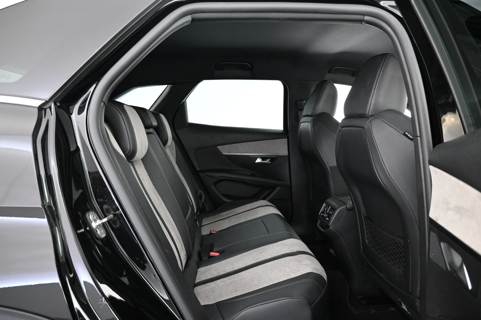 Car Image - 7ndB3ga2ExKwpgi9dAvU5y