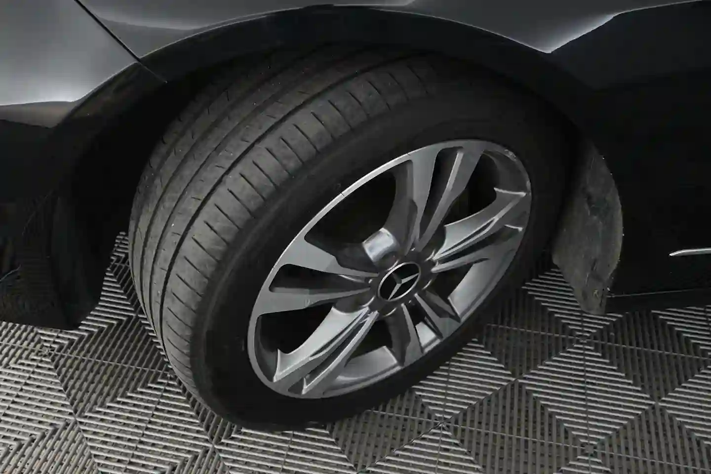 Car Image - 4GnvEMvPiZWbHGf9V3K1PY