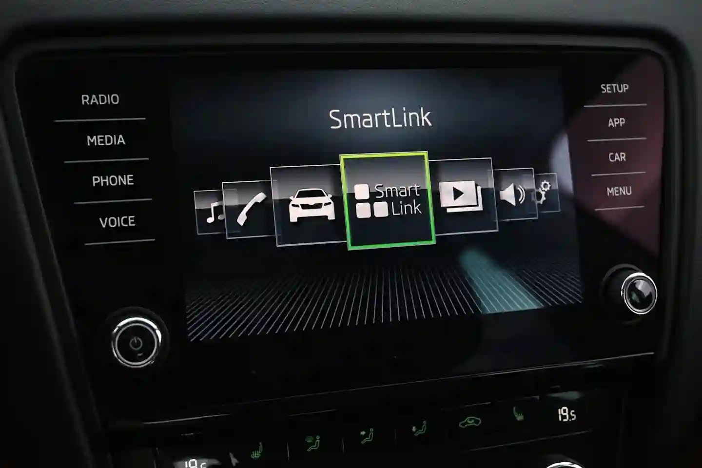 Car Image - 2SaPg6IZUVKnWmLFuAOvNn
