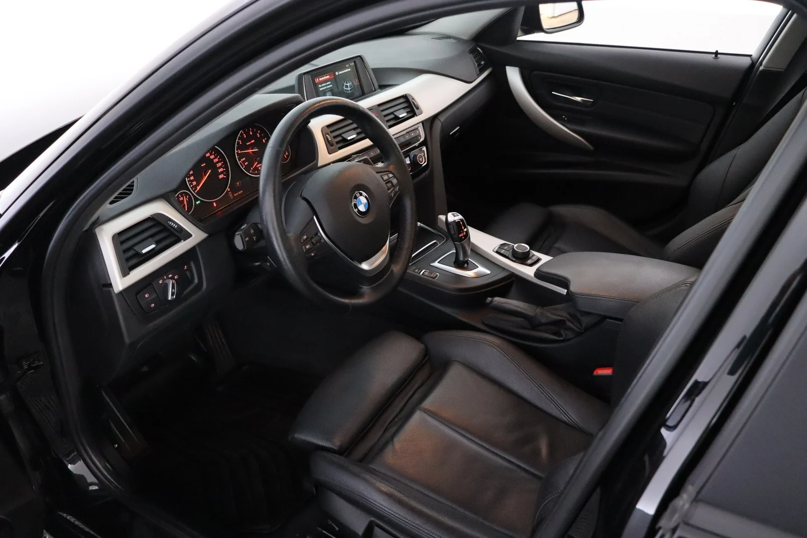 Car Image - 7h0j2dW6g61wGS2L6tNjHq