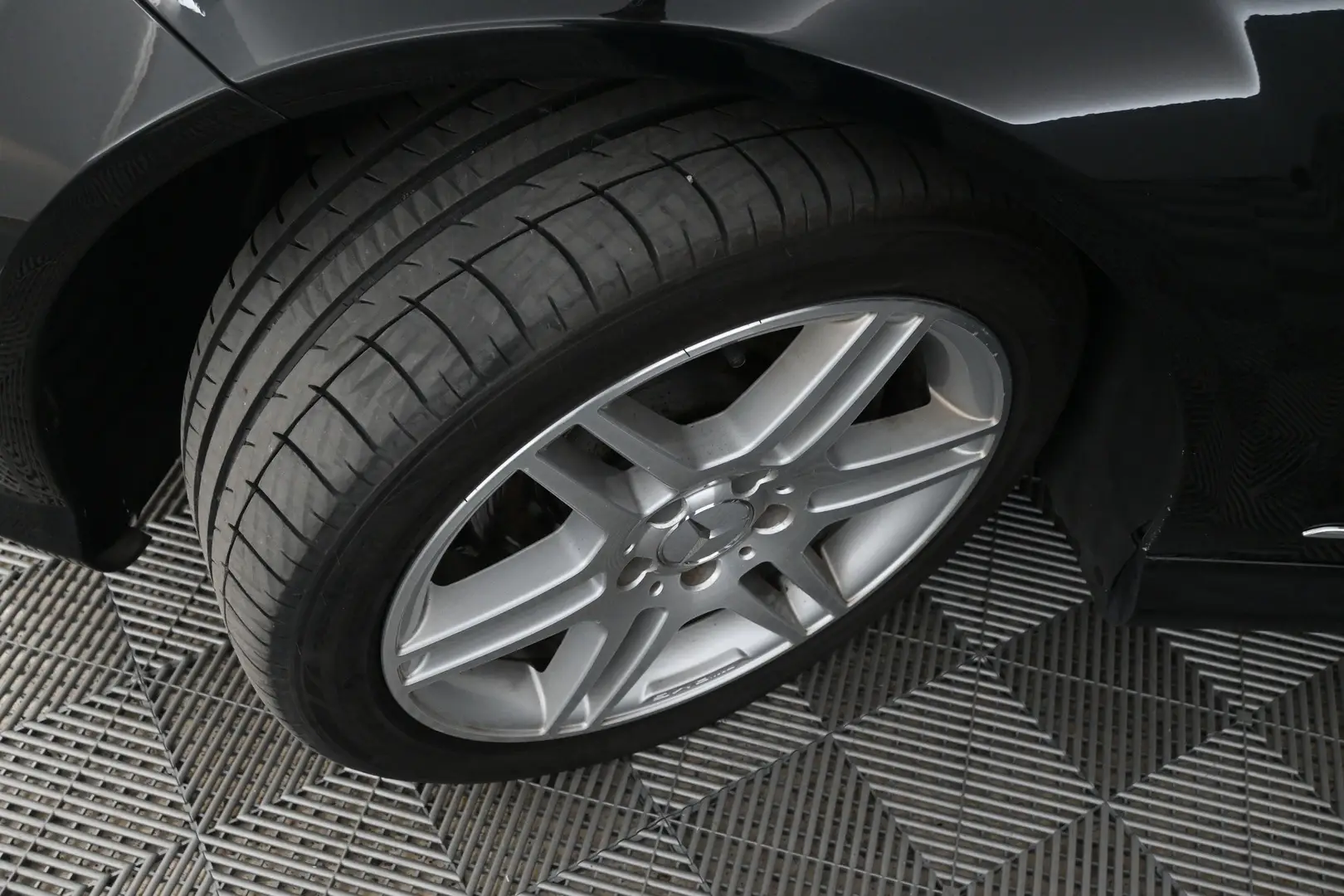 Car Image - 6TOEn7qfoDIuG6UjtPfVMP