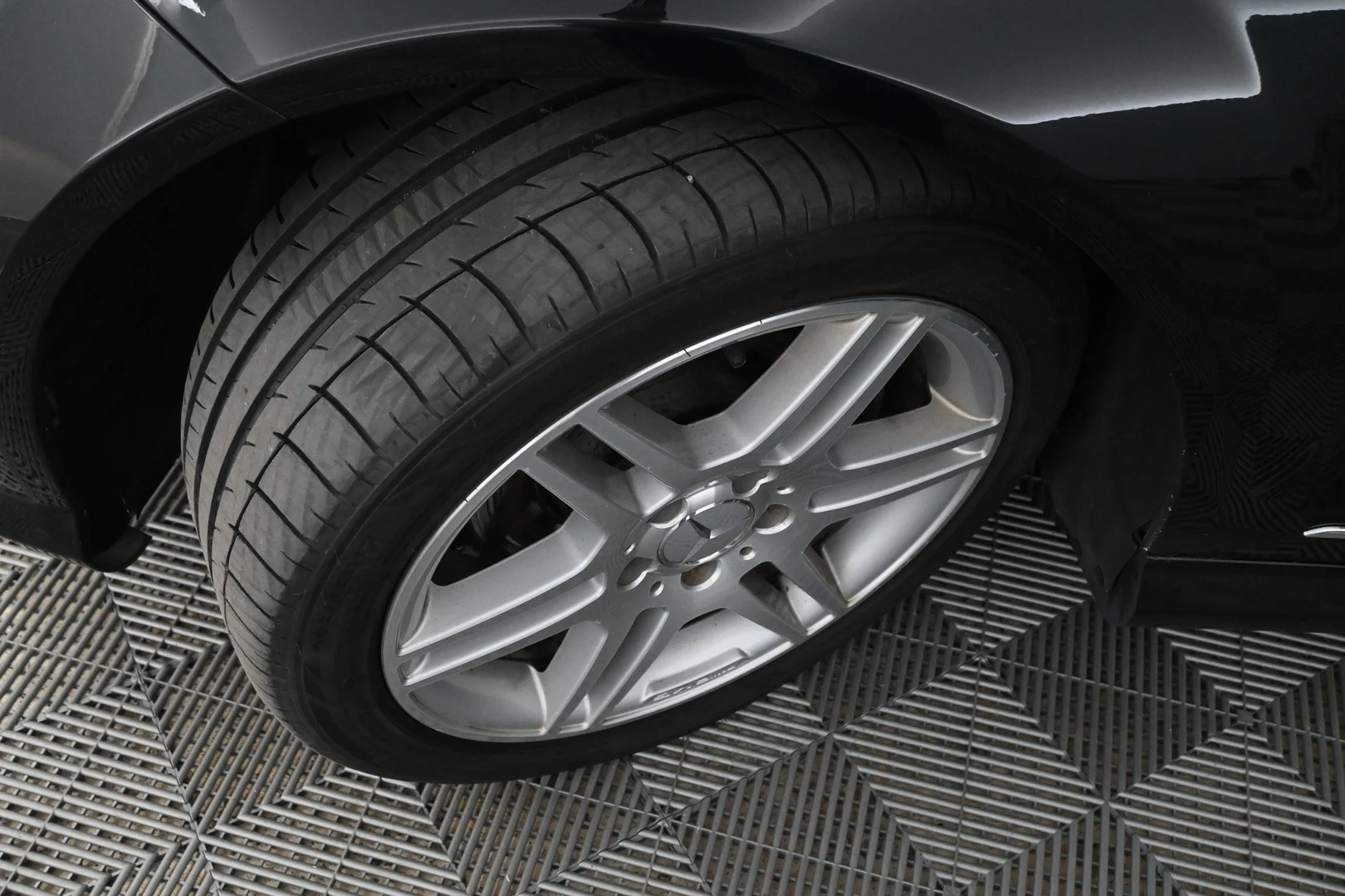 Car Image - 6TOEn7qfoDIuG6UjtPfVMP