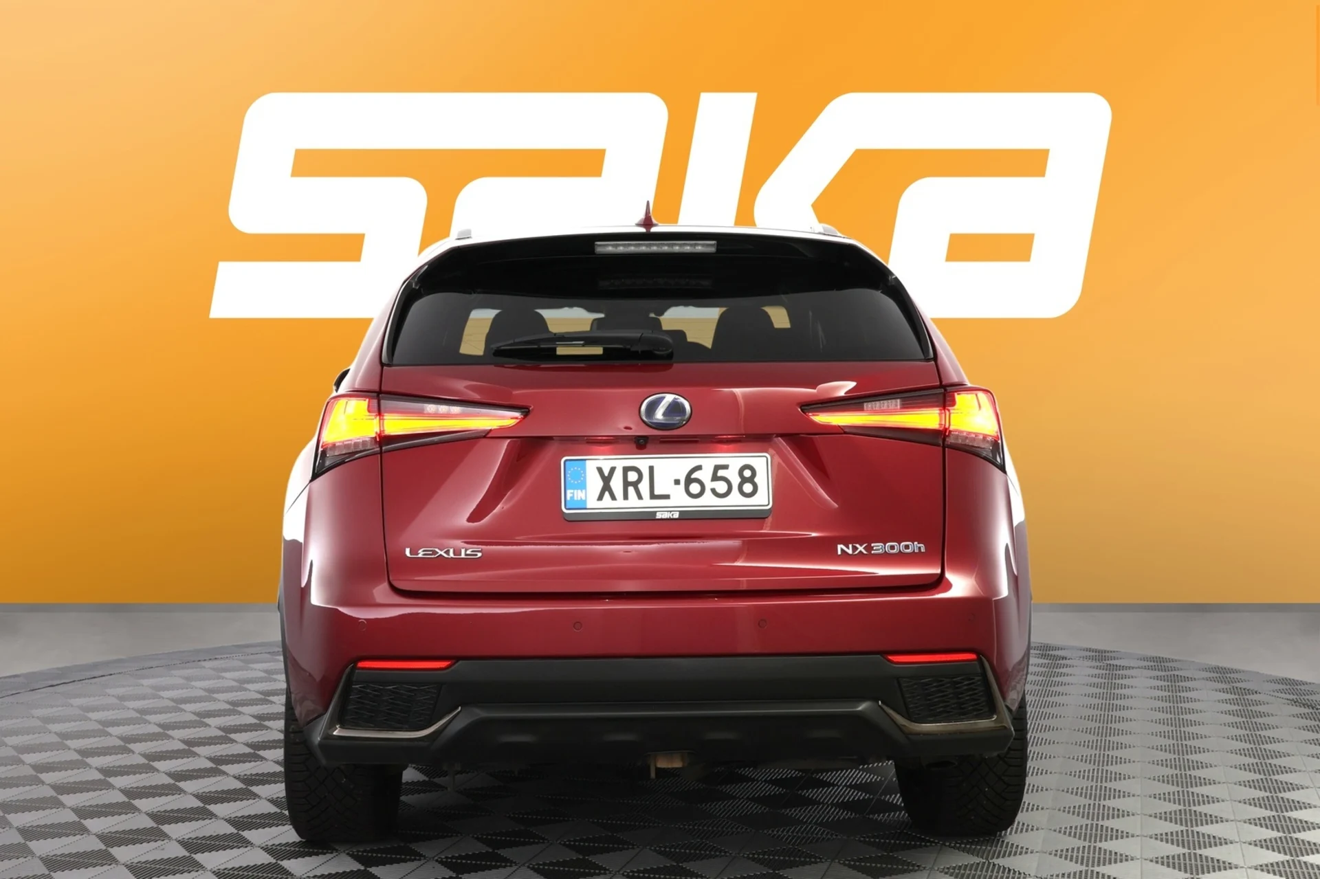 Car Image - 5WAv8O9Ei6CsI8p5bpp0bM