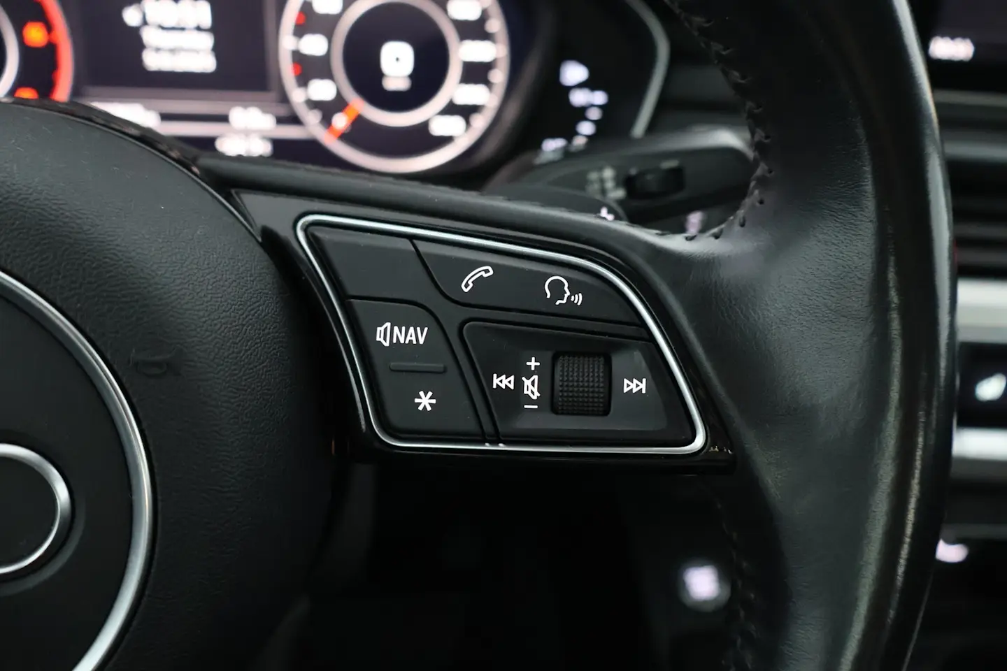 Car Image - 5wTSxuT0KcNUpLw5opb25e