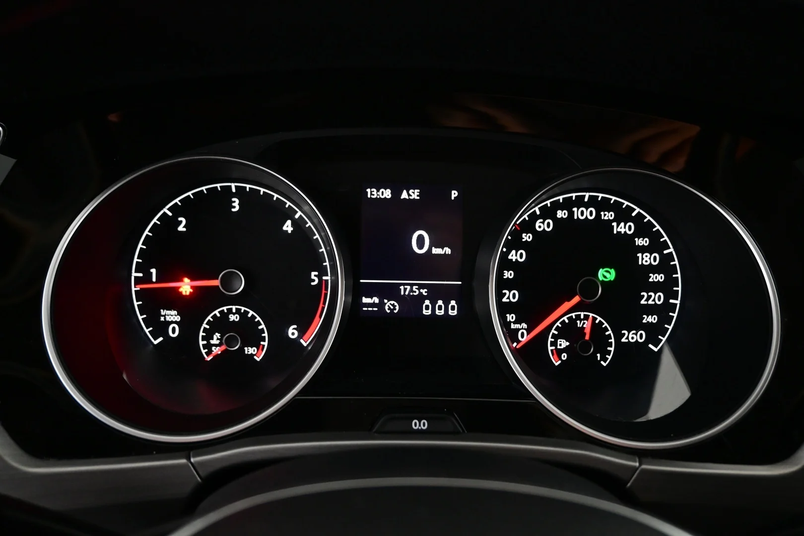 Car Image - 2lT8v6daeNxxO6Q5wbMZiG