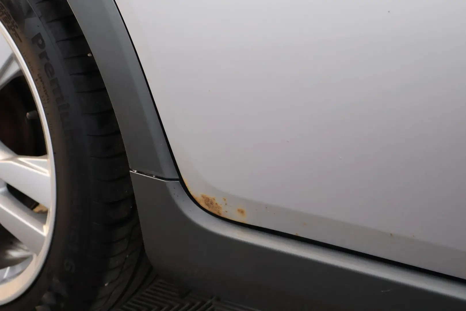Car Image - 5fwi4MthWIFWmdEtRbaTYI