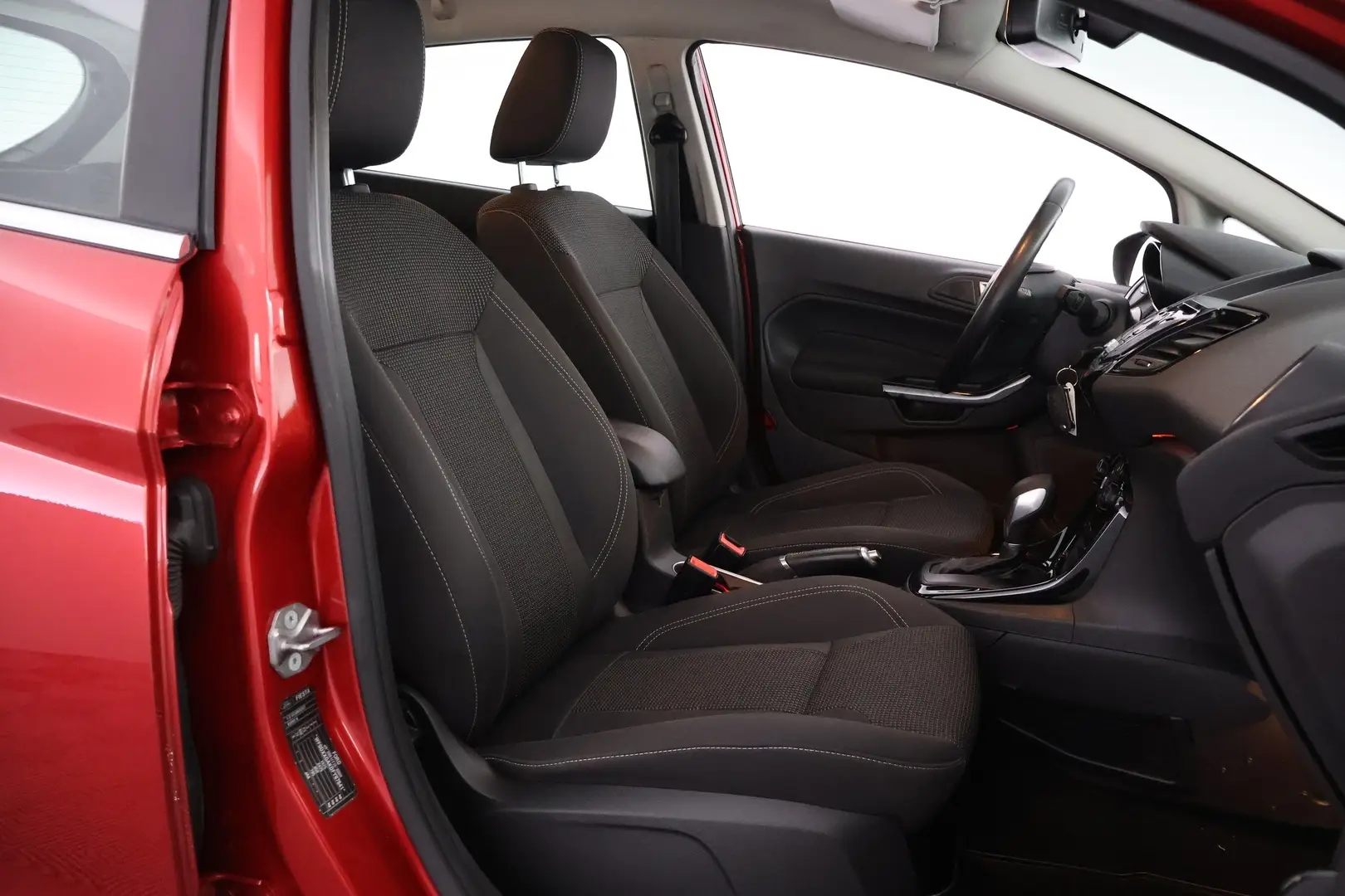 Car Image - 5tqj86J4K4RdZgPeQFfSkD