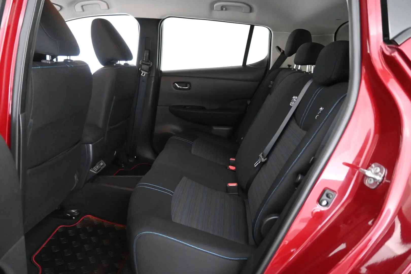 Car Image - 3ZQeQ1LyCD8qf5vhnEsysn