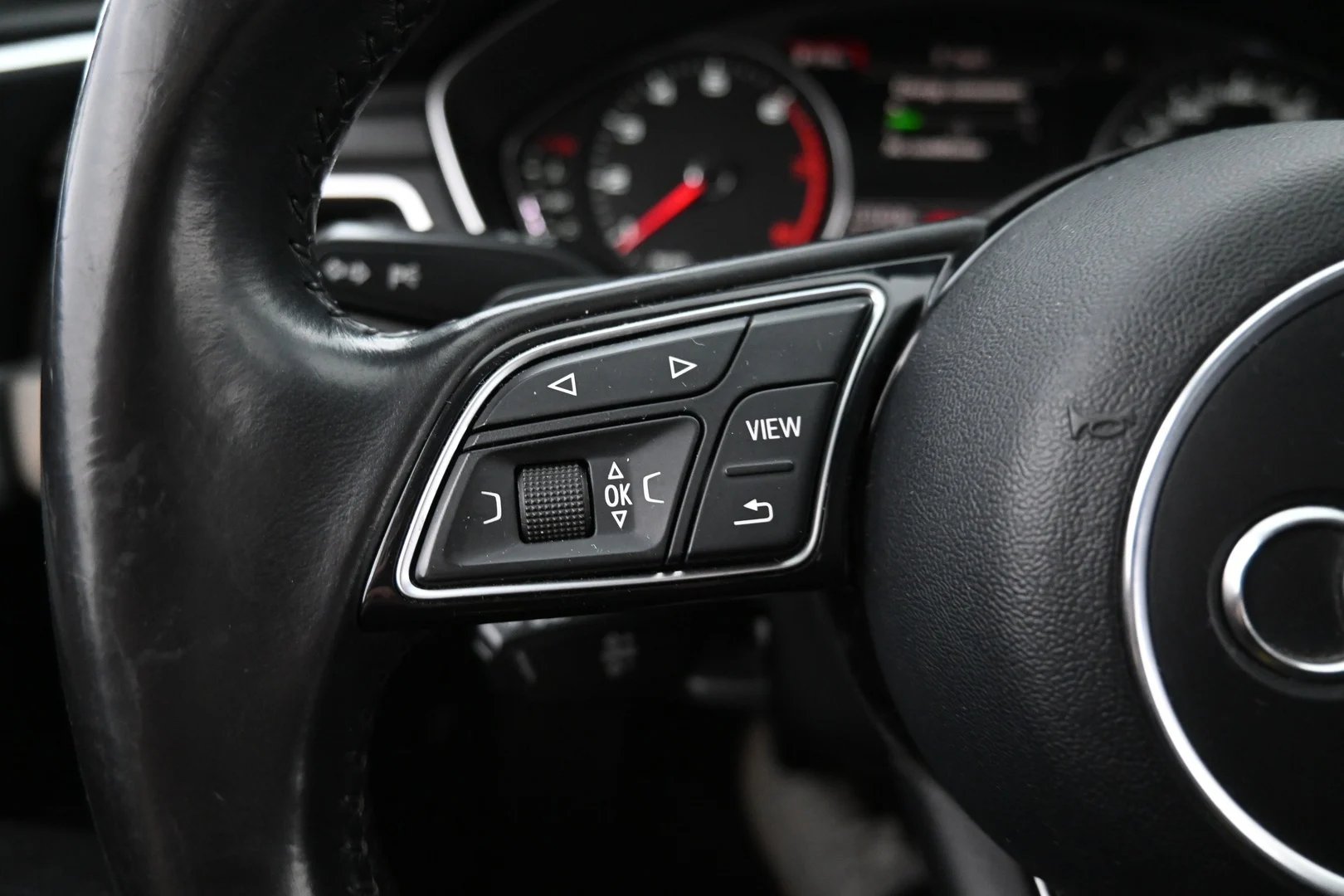 Car Image - 2AuZCckpBUn40JAX9RNe4K
