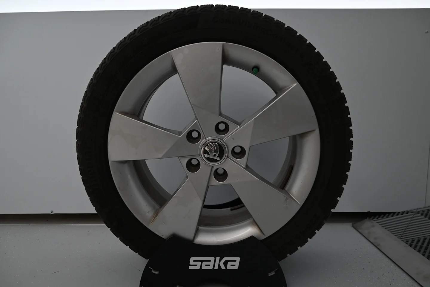 Car Image - 2w1N4dw5wkCBVg90khWsTi