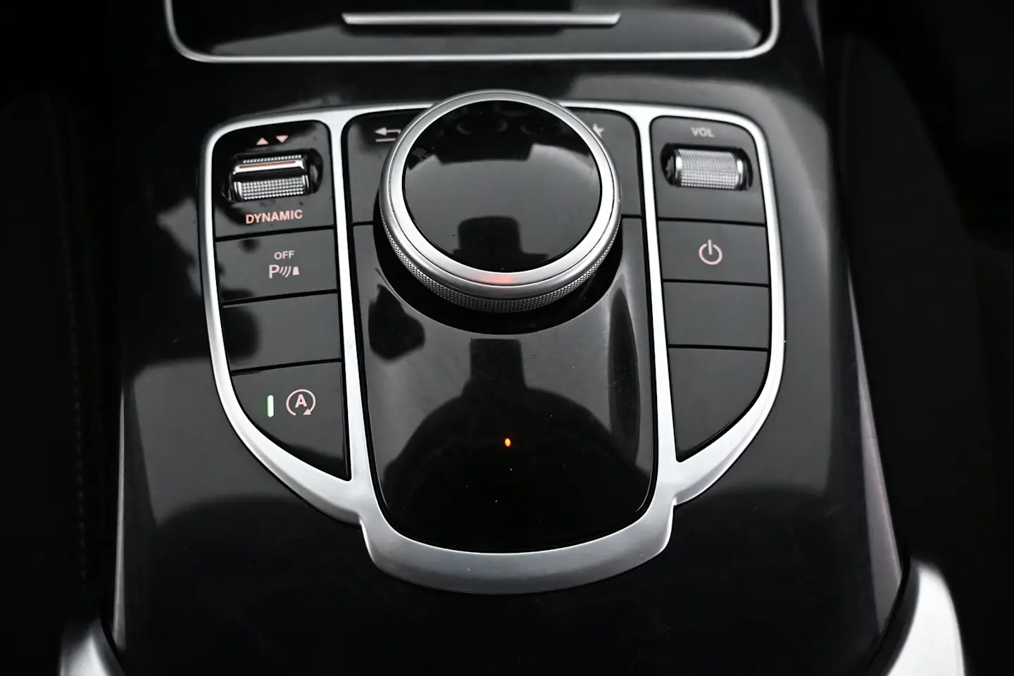 Car Image - 7lRZ0ycyLu7yAIVYkj0iPu