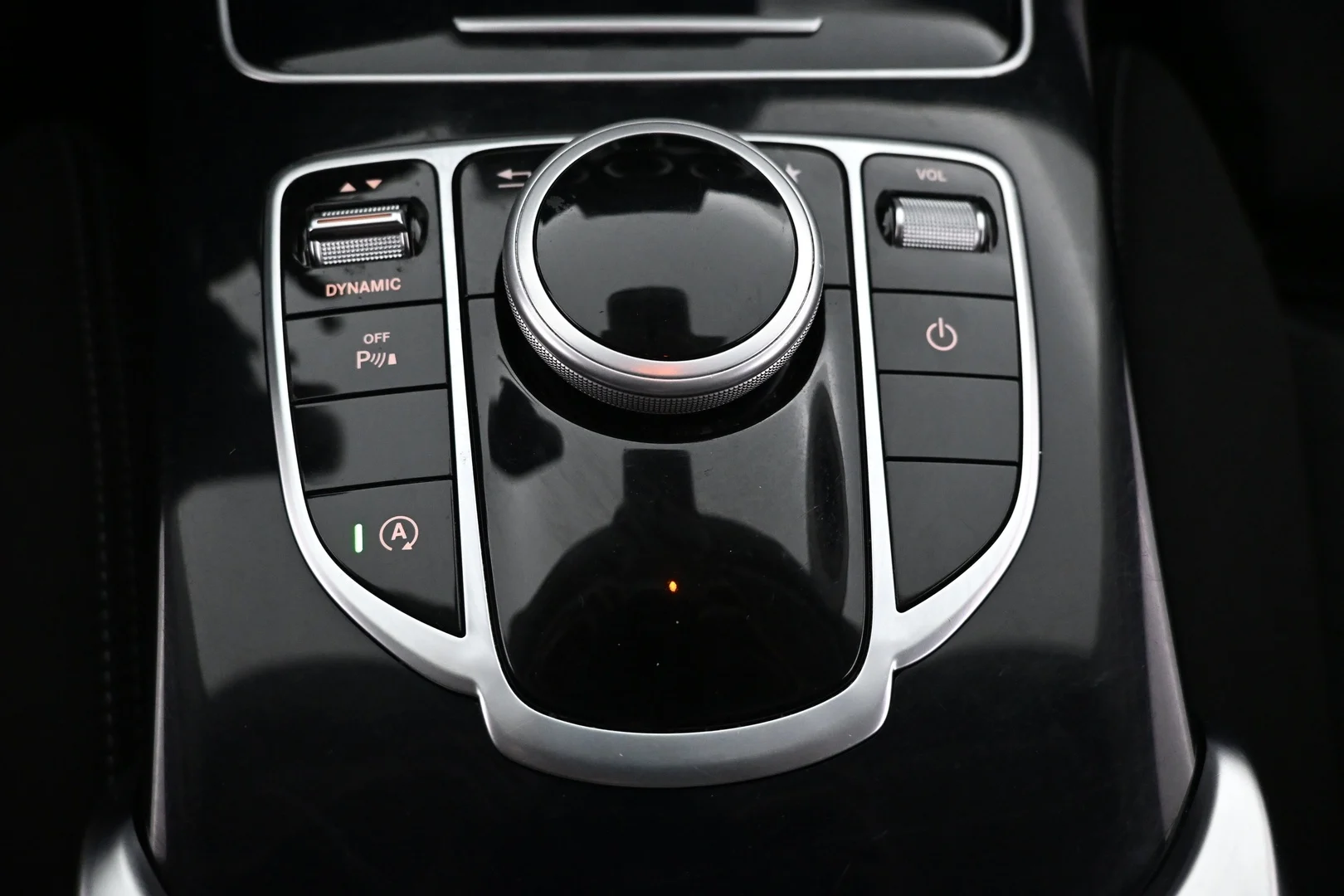 Car Image - 7lRZ0ycyLu7yAIVYkj0iPu