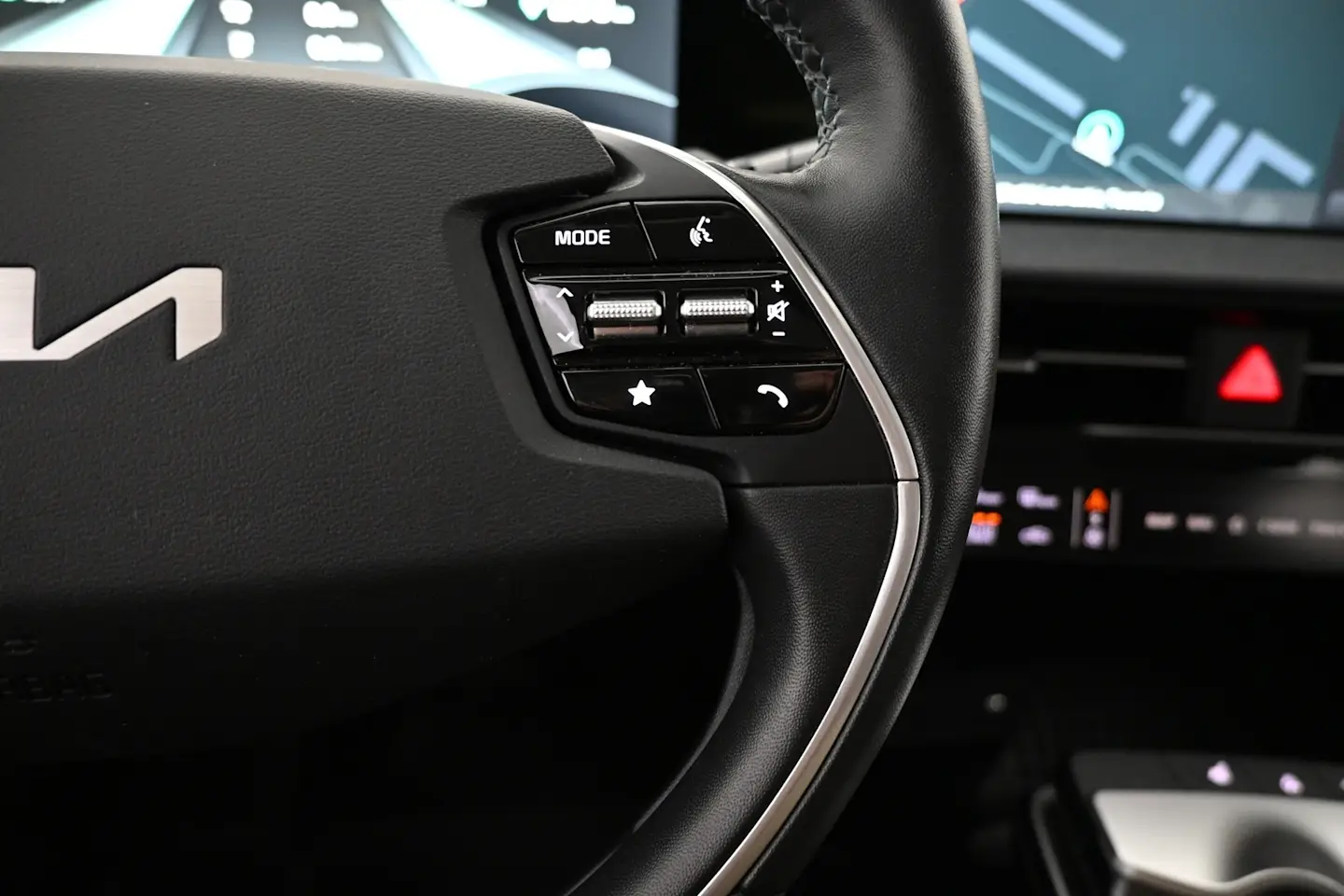 Car Image - 70owuofa0UYh8tYCeb9Z1G