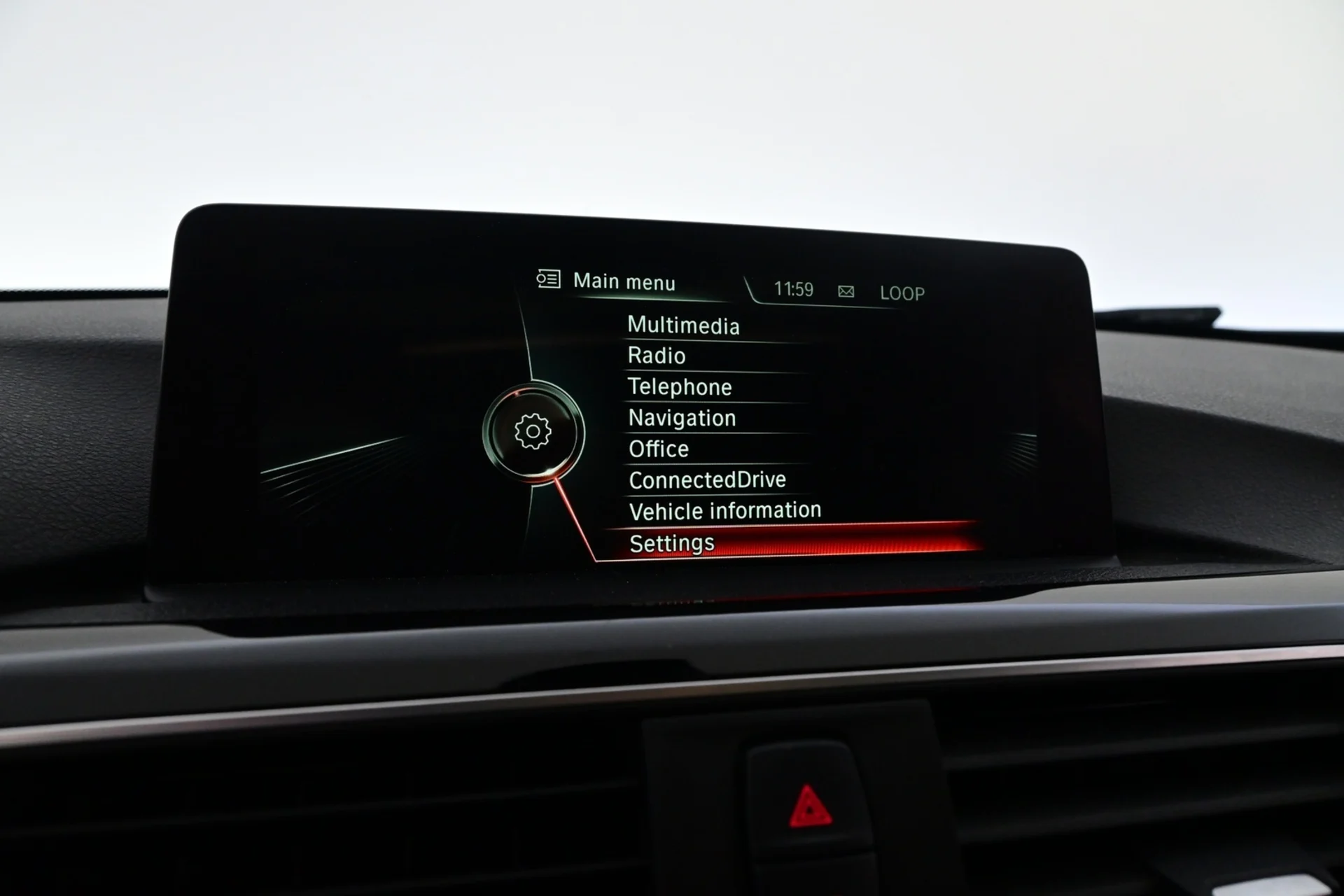 Car Image - 4gfc3MnPxVkn9J6KzkxjTa