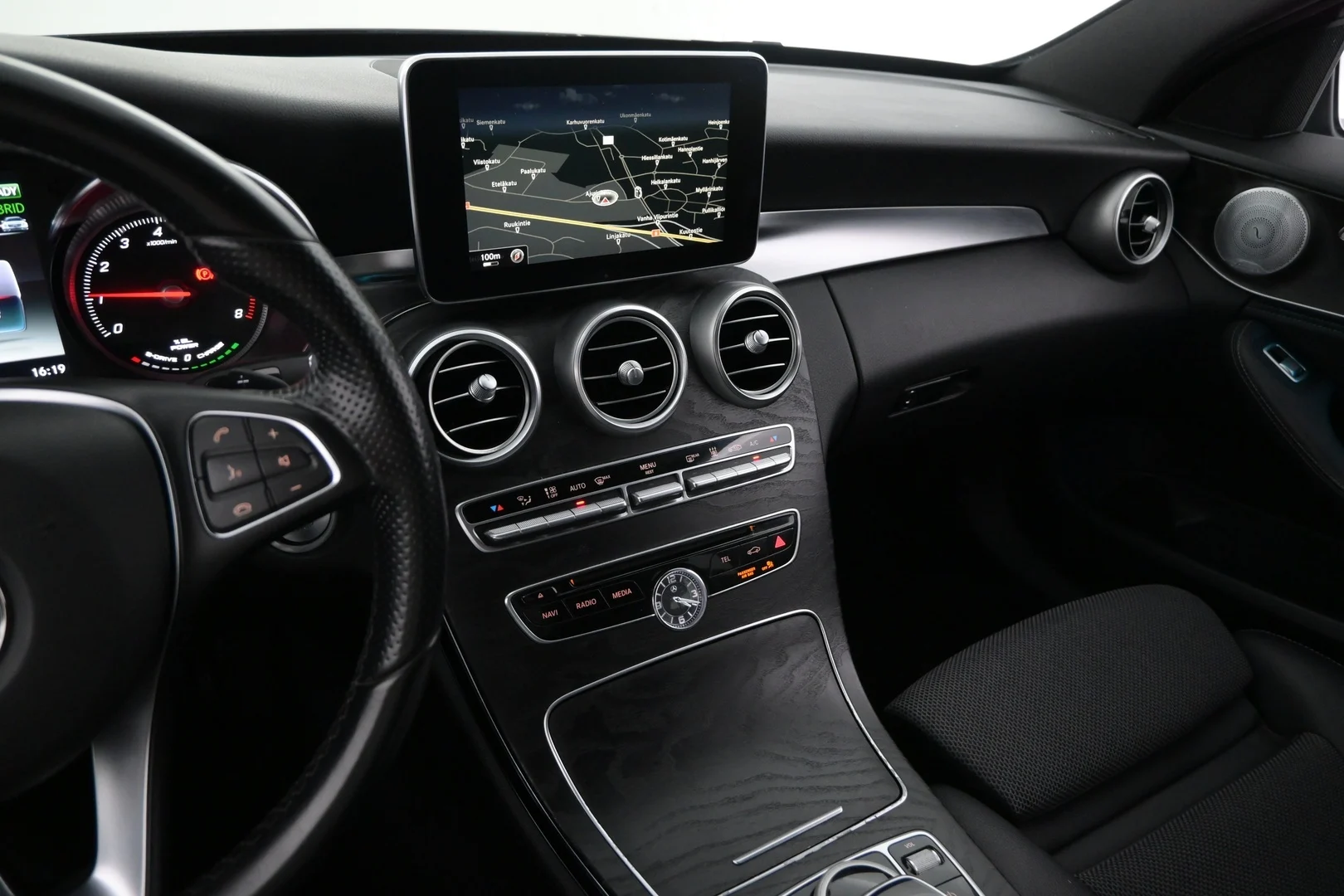 Car Image - 3ziQ6Vra2fwhmwEvHtXMRg