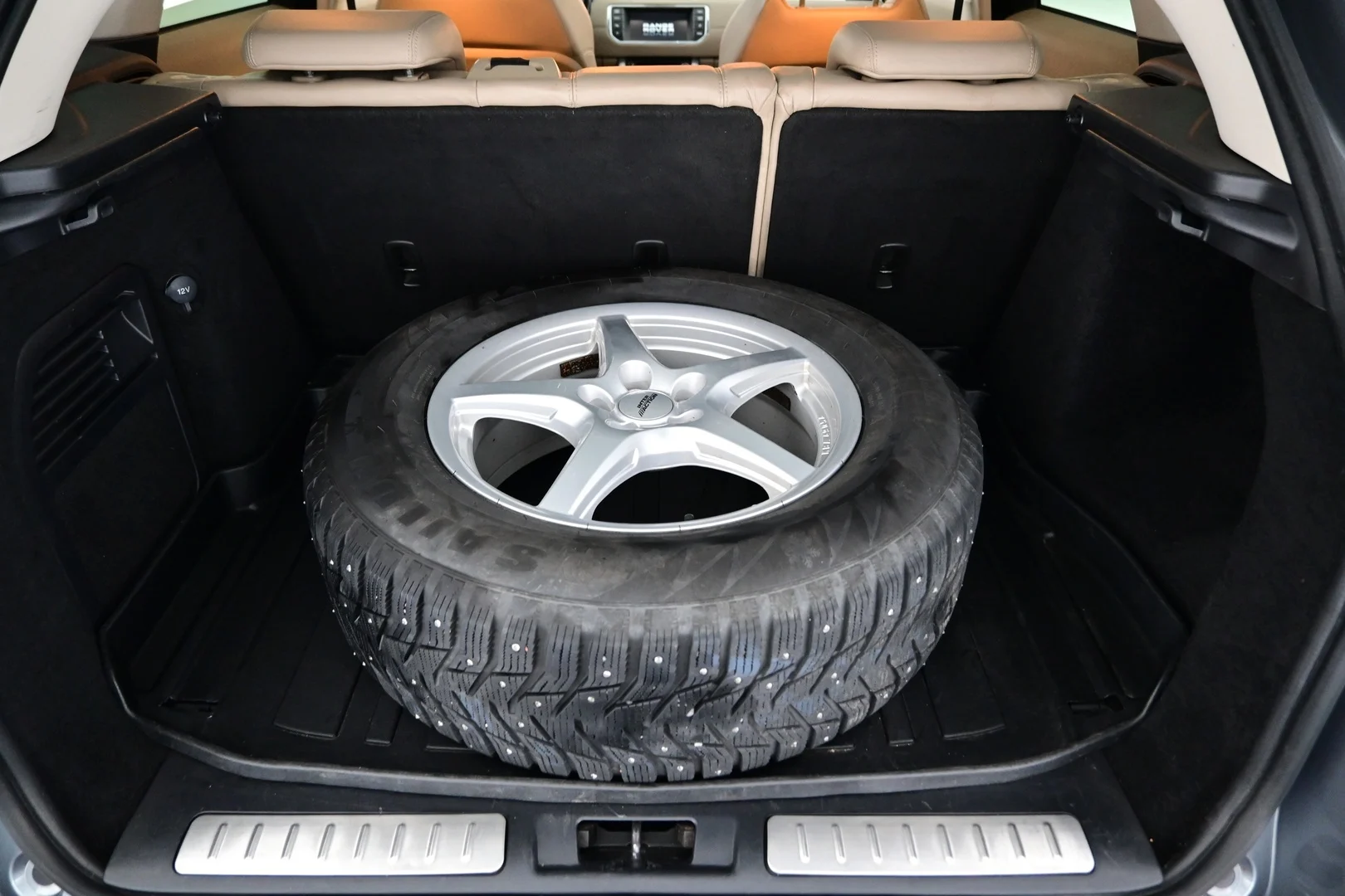 Car Image - 5ycs4cwCnU9ABxtrGs07bP