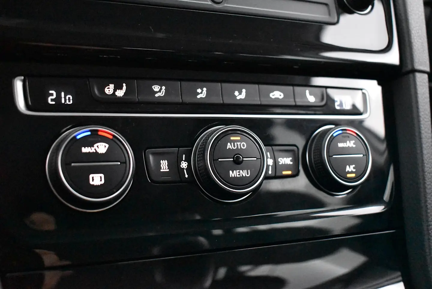 Car Image - 7jrmhSq9ws8WVj8yATCPyU