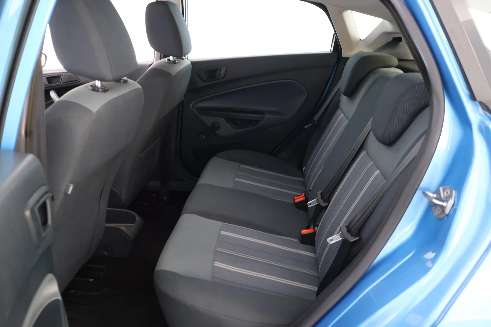 Car Image - vWF8KgI2nVDQDIxZxbVKN