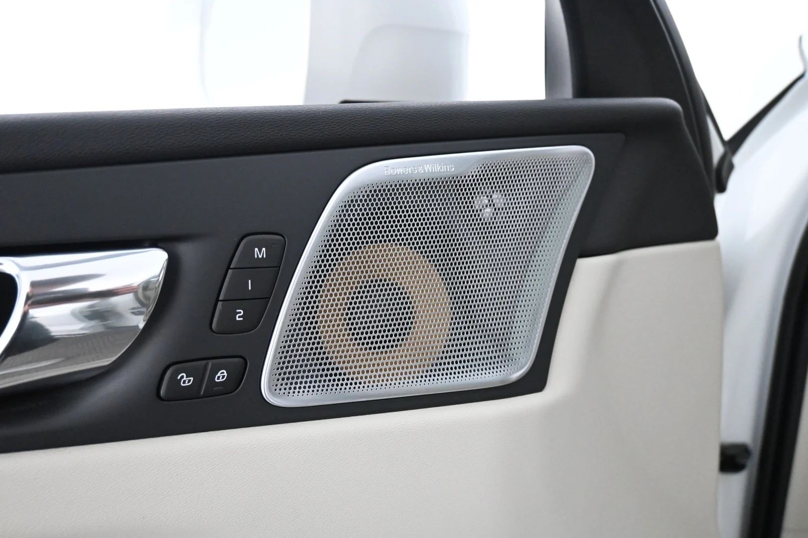 Car Image - 7dUVX9Xi1v8A9g6EoqnSZg