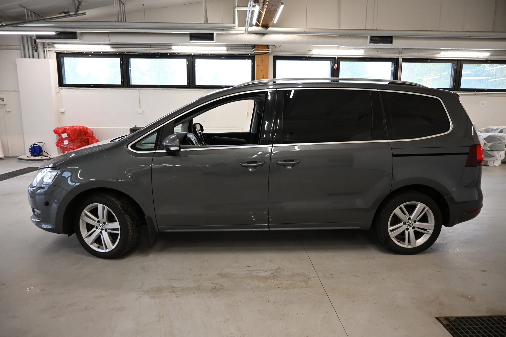 Car Image - 2f06fNugTVlzxYWCXMitKh