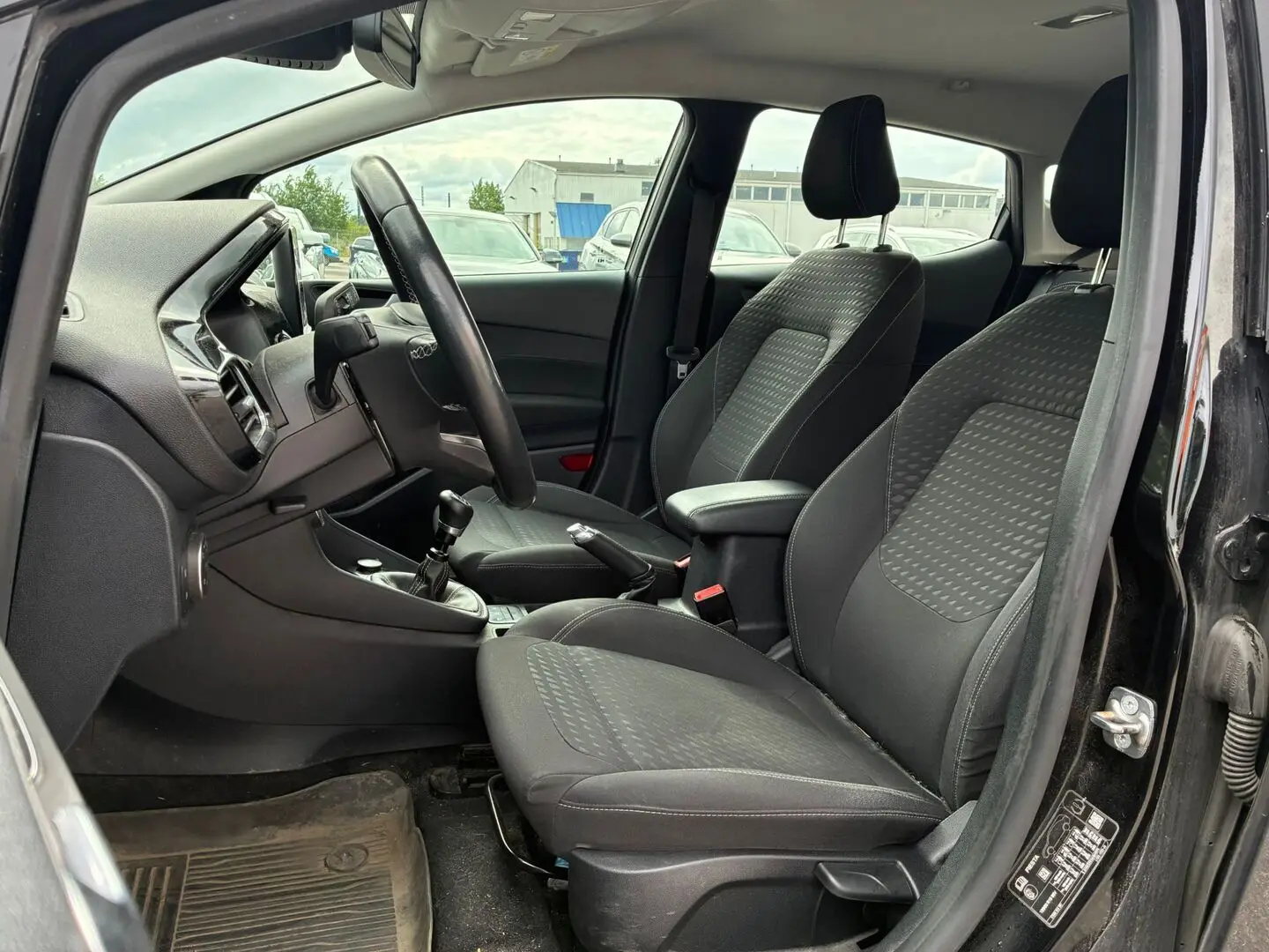 Car Image - 1TMIm0DJ0B1St5DGnjhyaX
