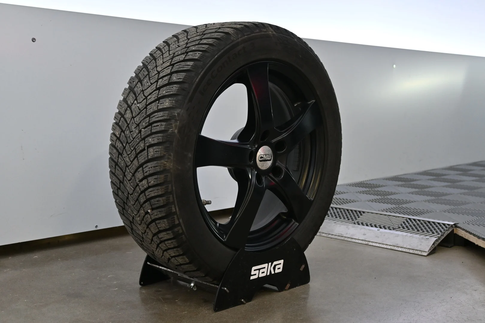 Car Image - 2SsqXMjY9MV1r5rCEtqHZa