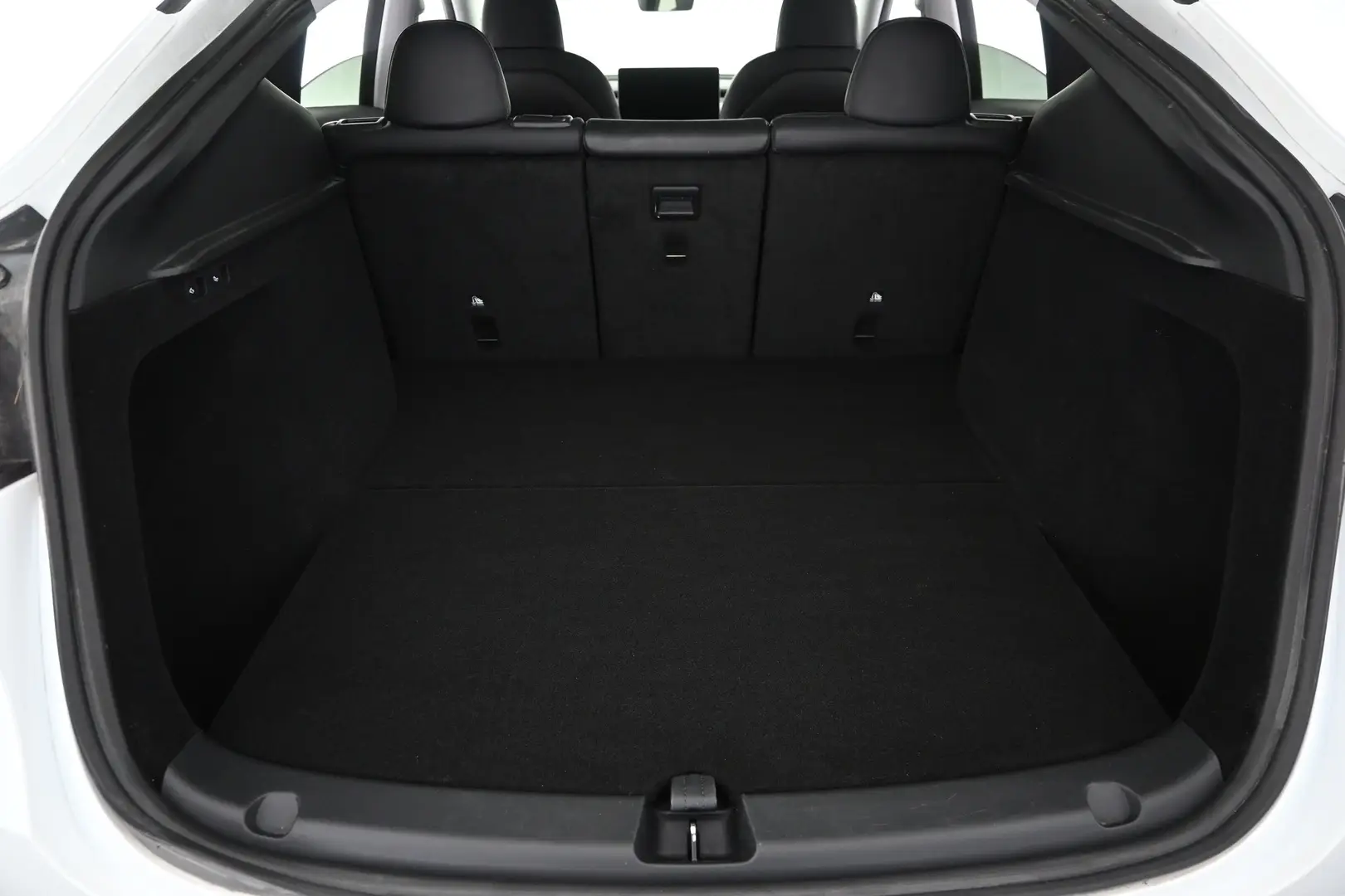 Car Image - 6OR3TAiFdkArBUFQAk5rpP