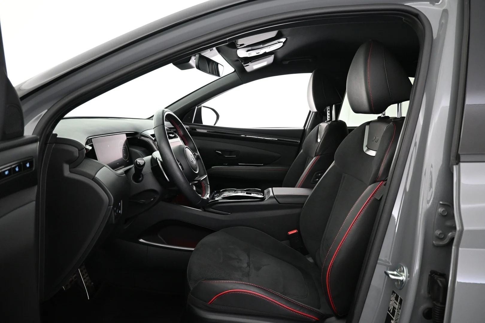 Car Image - 3Y99NZvMAiwFaP2Nu6FVl9