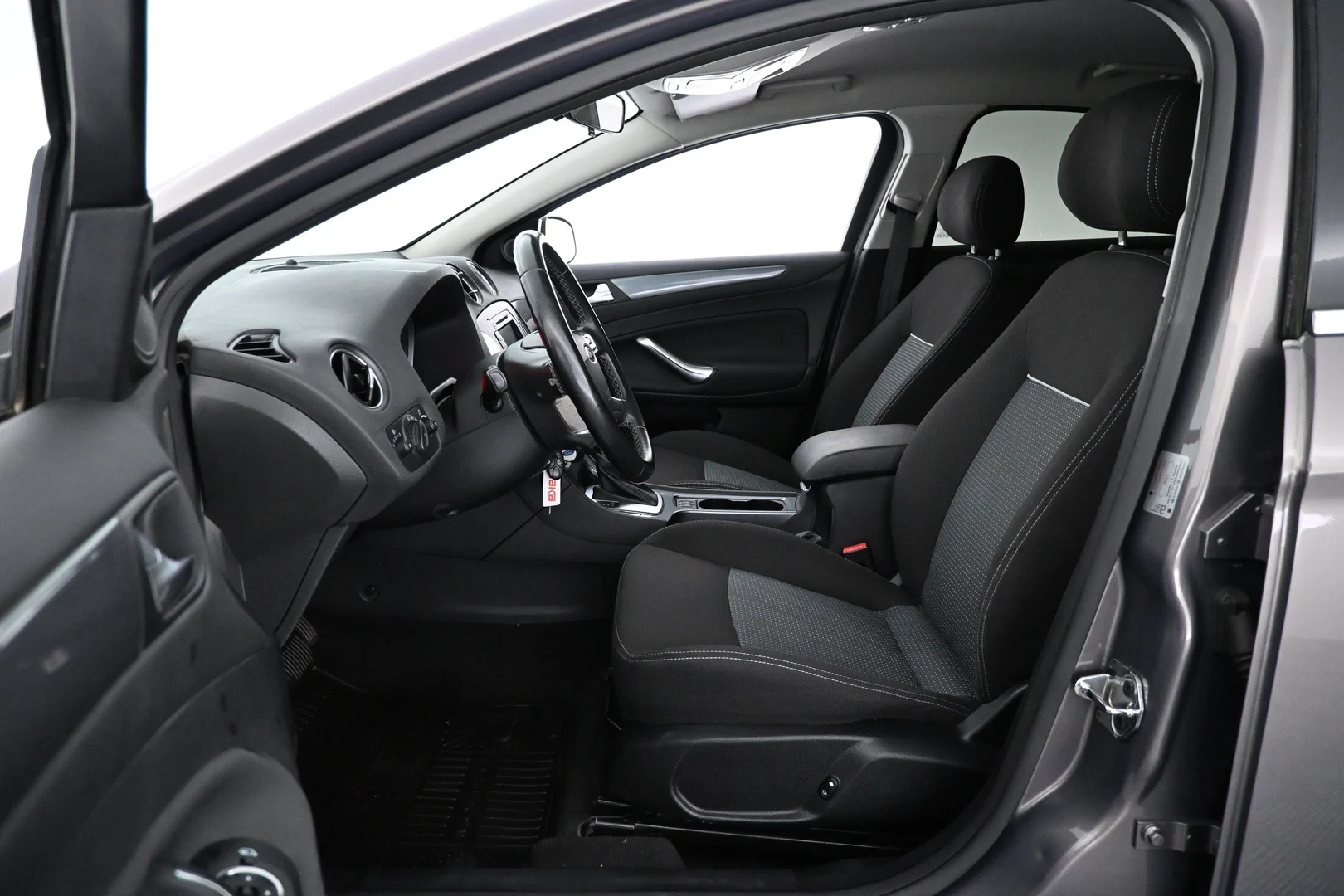 Car Image - 7dFiVdkrv5Wwn1XruguqfK