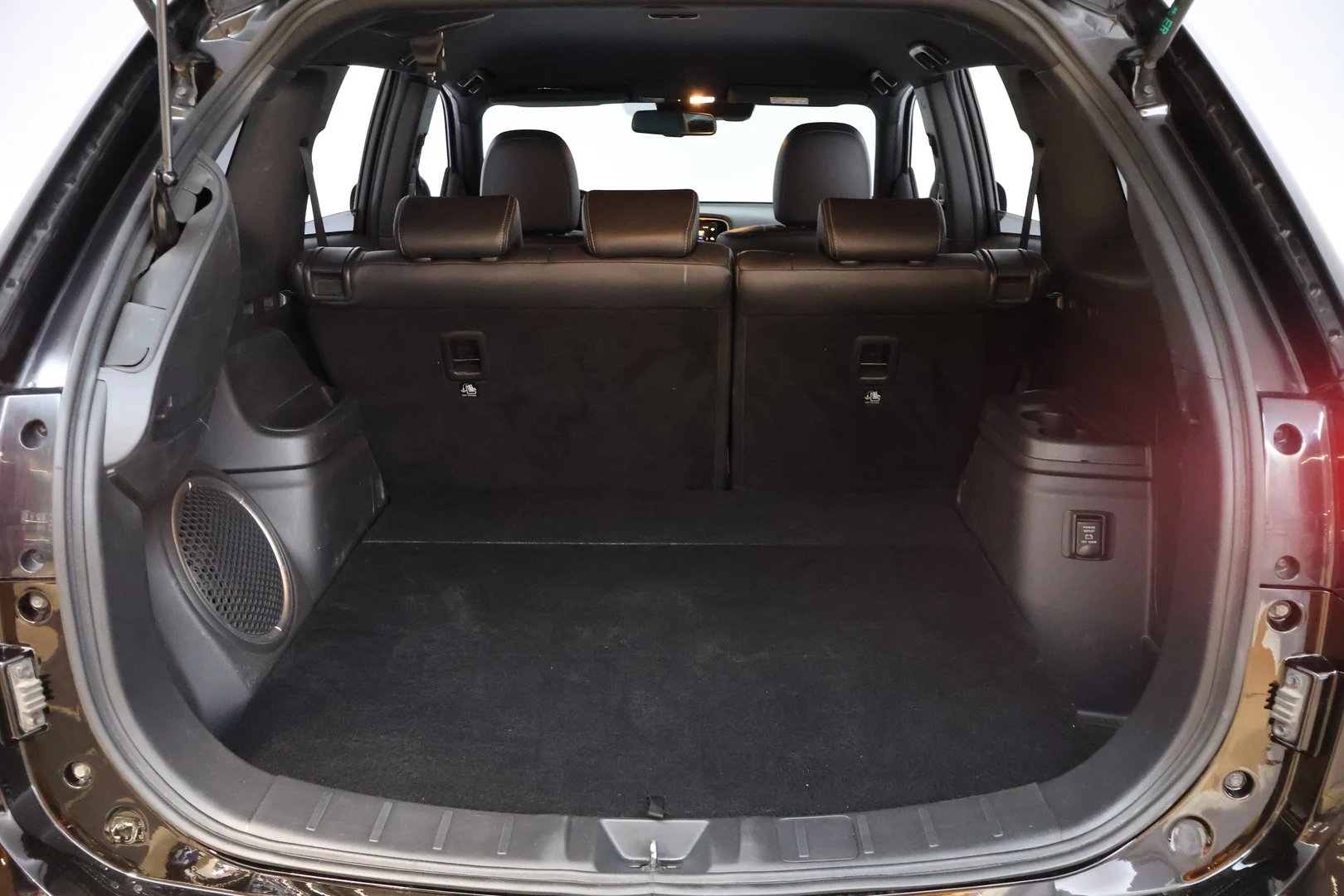 Car Image - 35cWJZsS9RcdG20NVrI1G7