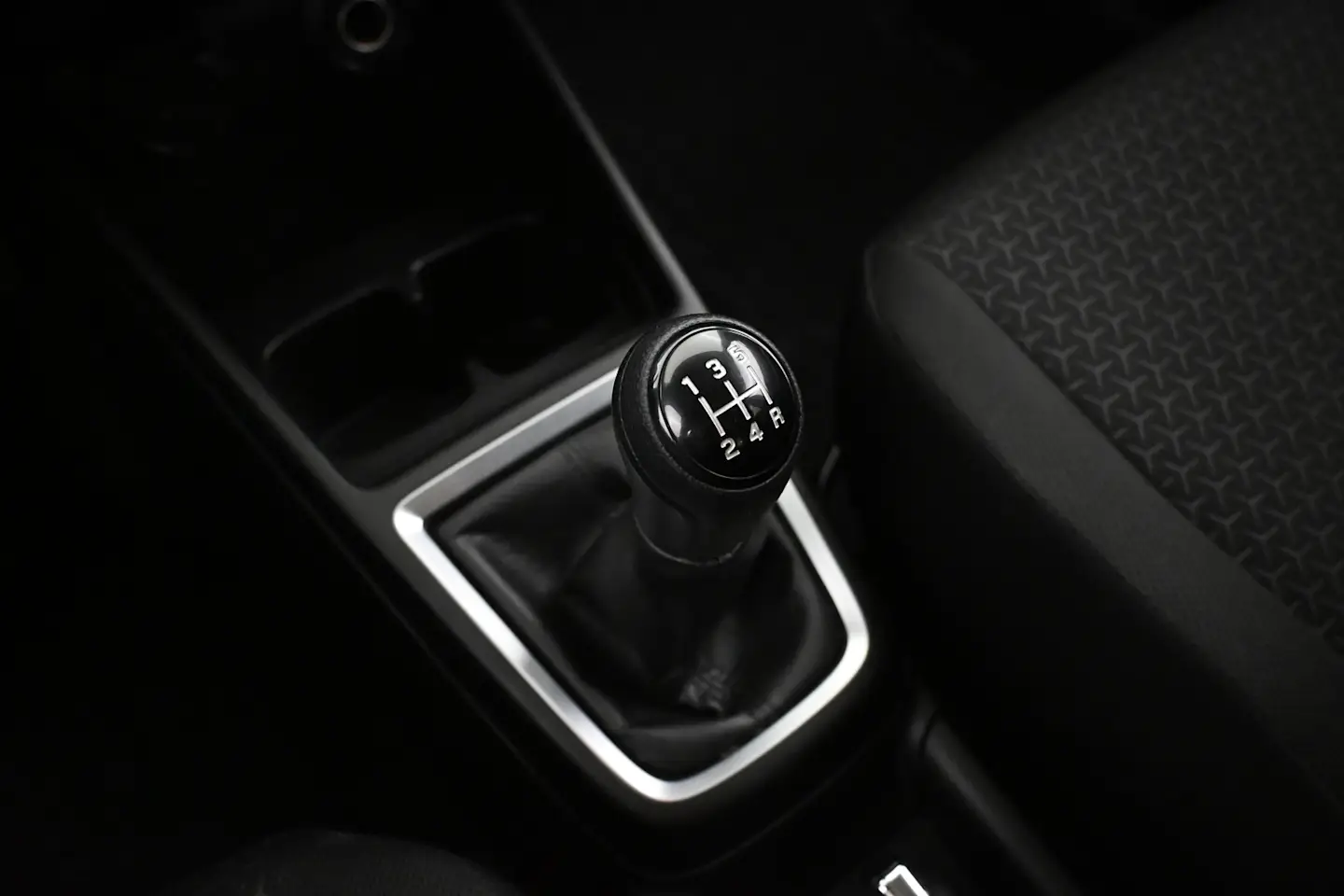 Car Image - 5wceKbxtxAlvyMLo2duot9