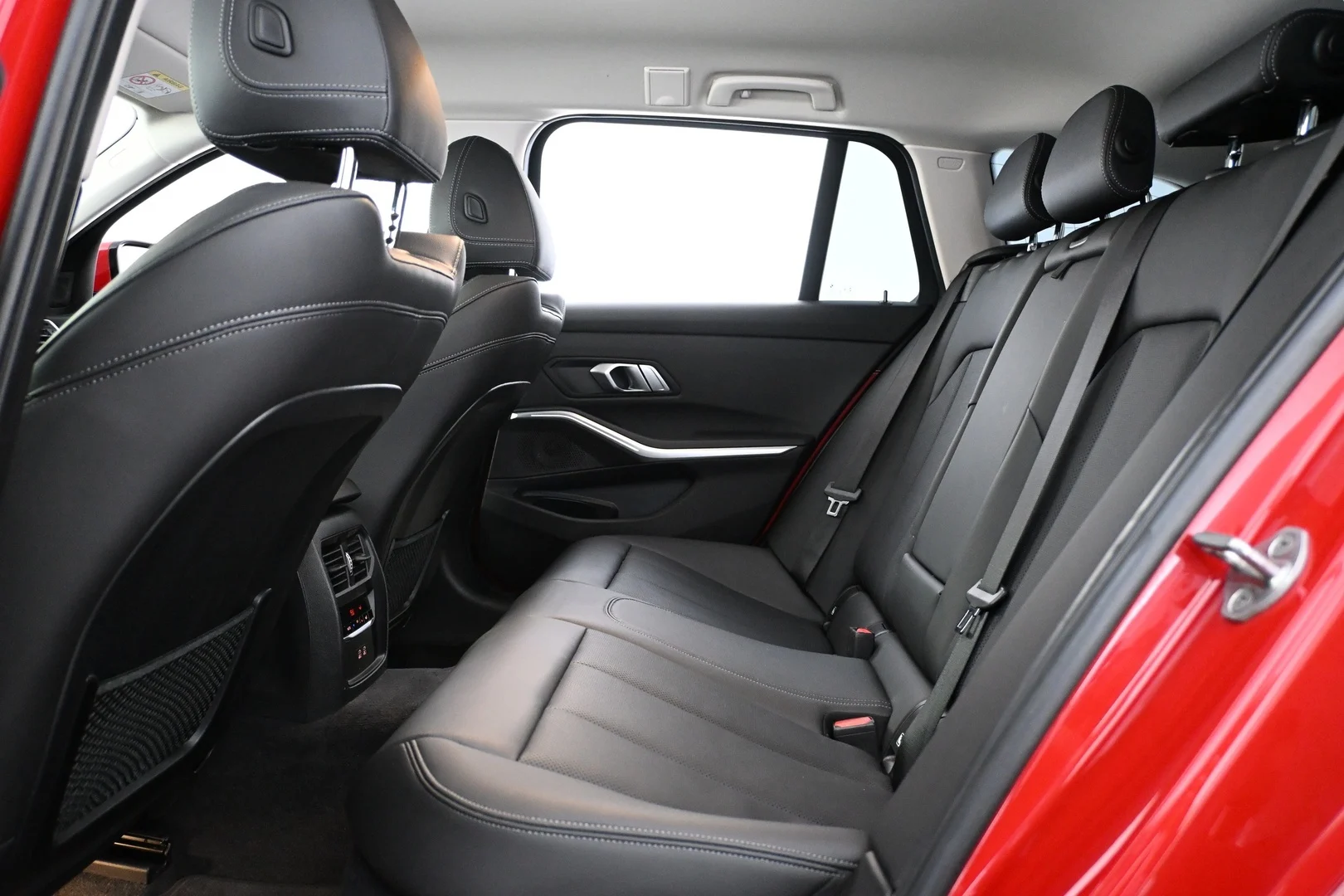 Car Image - 2nvYEjwoP3b3gwTgLPkAnF