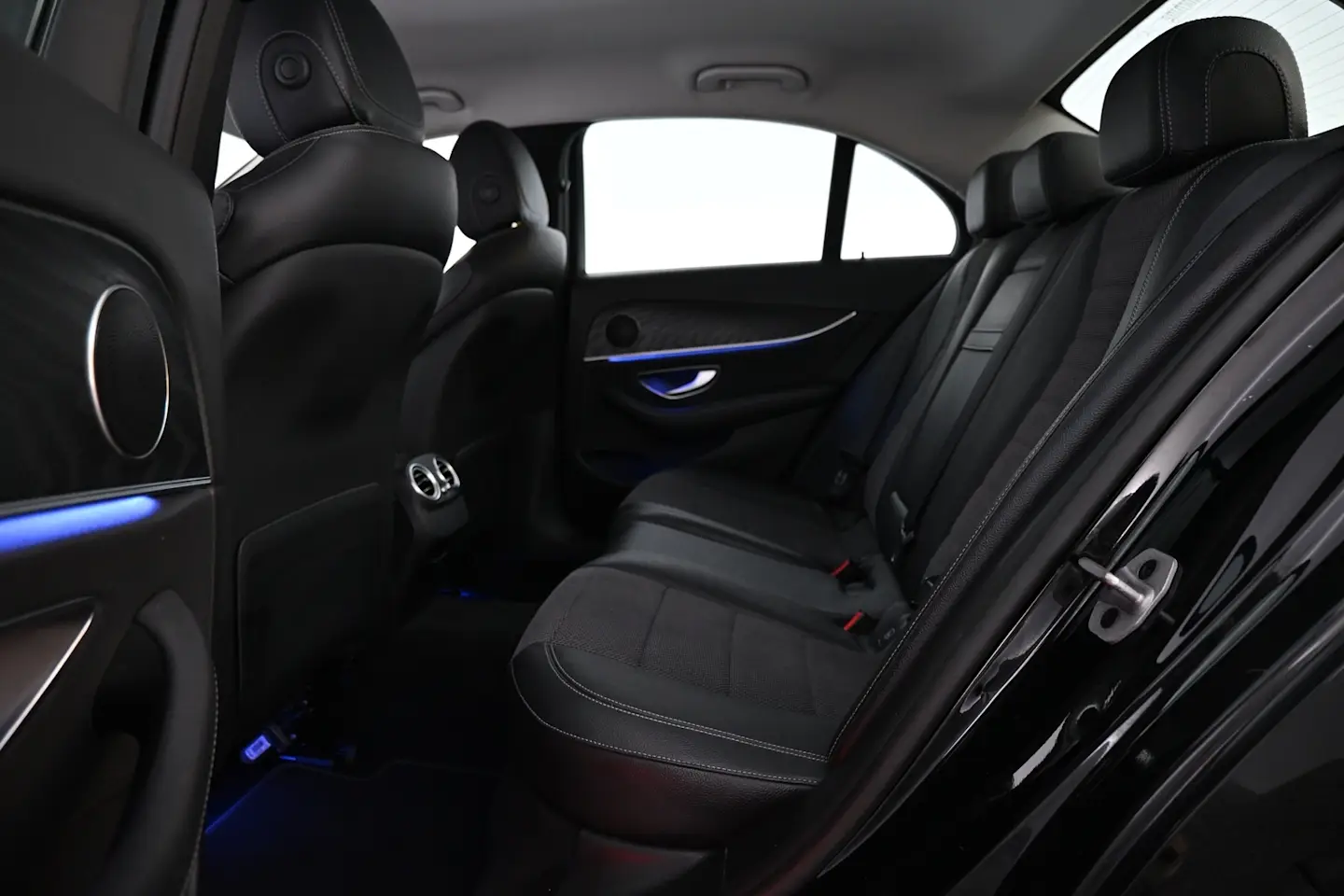 Car Image - 6asnCL8Ot4Kef6ZNPkv4Ke