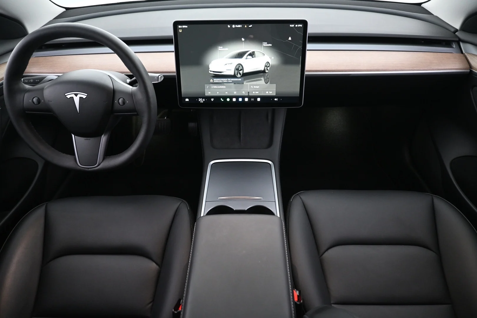 Car Image - 5aBGT9BTOjp2AeQ6bIhmL0