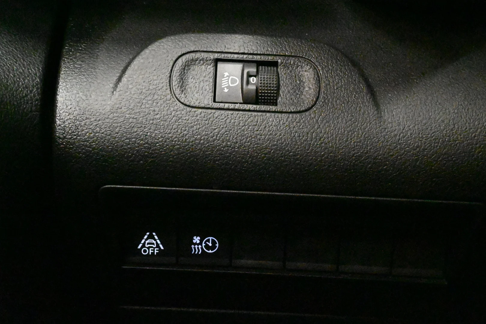 Car Image - 19AdhDJuGcD3G3cTrdVe6l