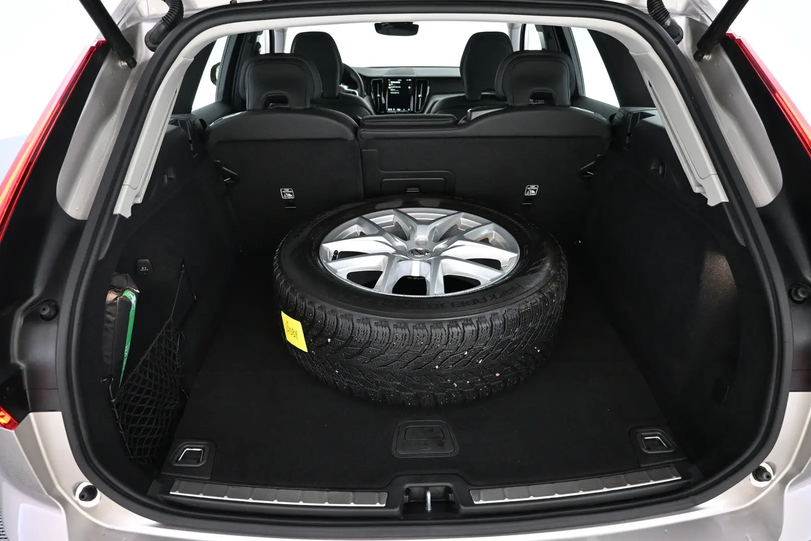 Car Image - 6bV15DpUPWJKIf401LAf6e