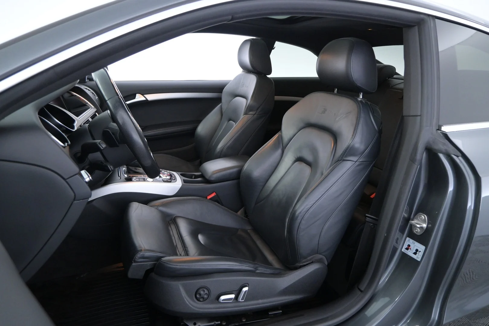 Car Image - 43E8m6HfN8EUH9KFCEGpkV