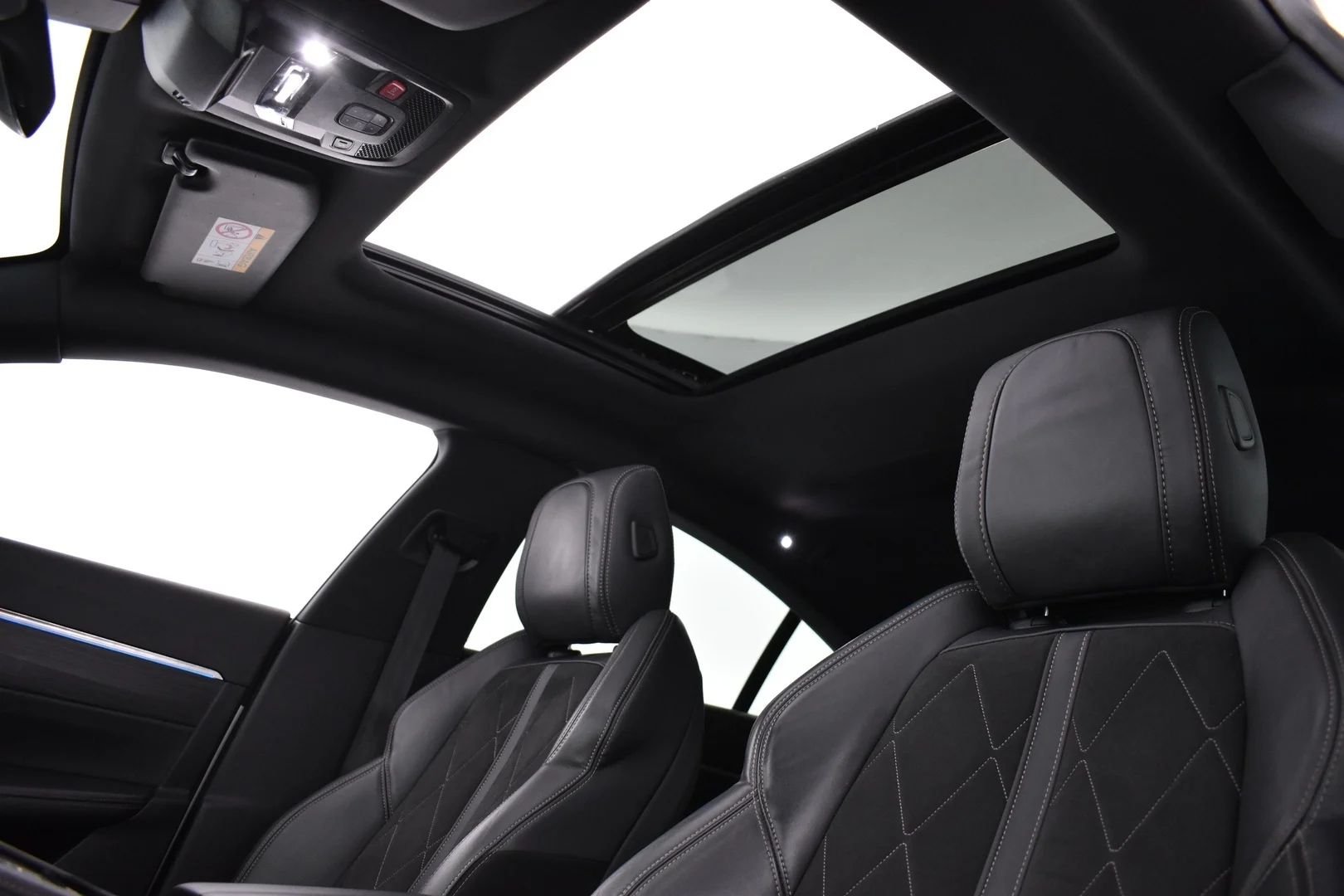 Car Image - 3Weu1BoLIiFWmOD4r5y9Xm