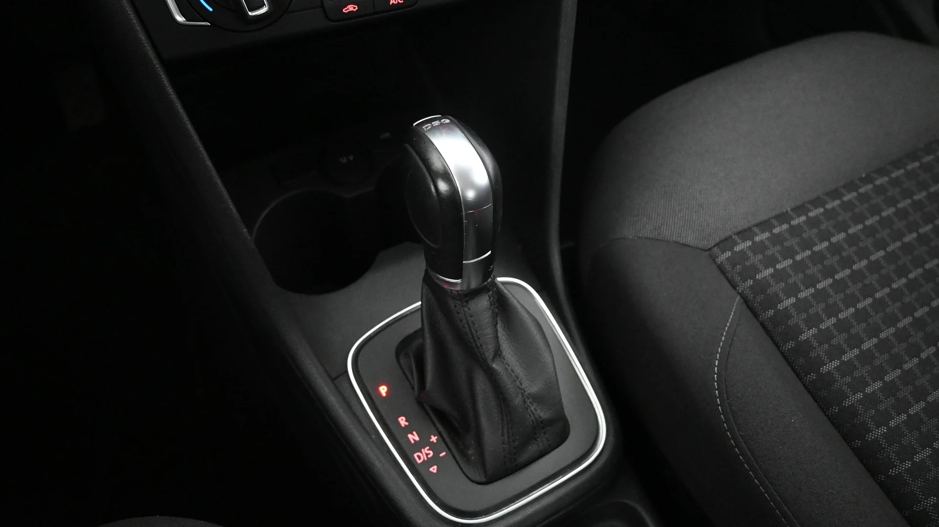 Car Image - MCLqa0VvSG8U7fUy9iqTf