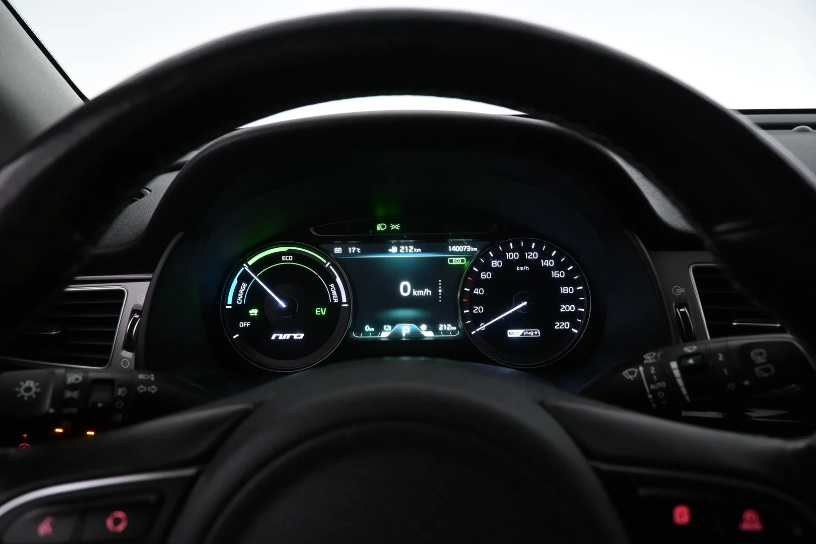 Car Image - 3fwiLBce1AzxJc2lB23Zar