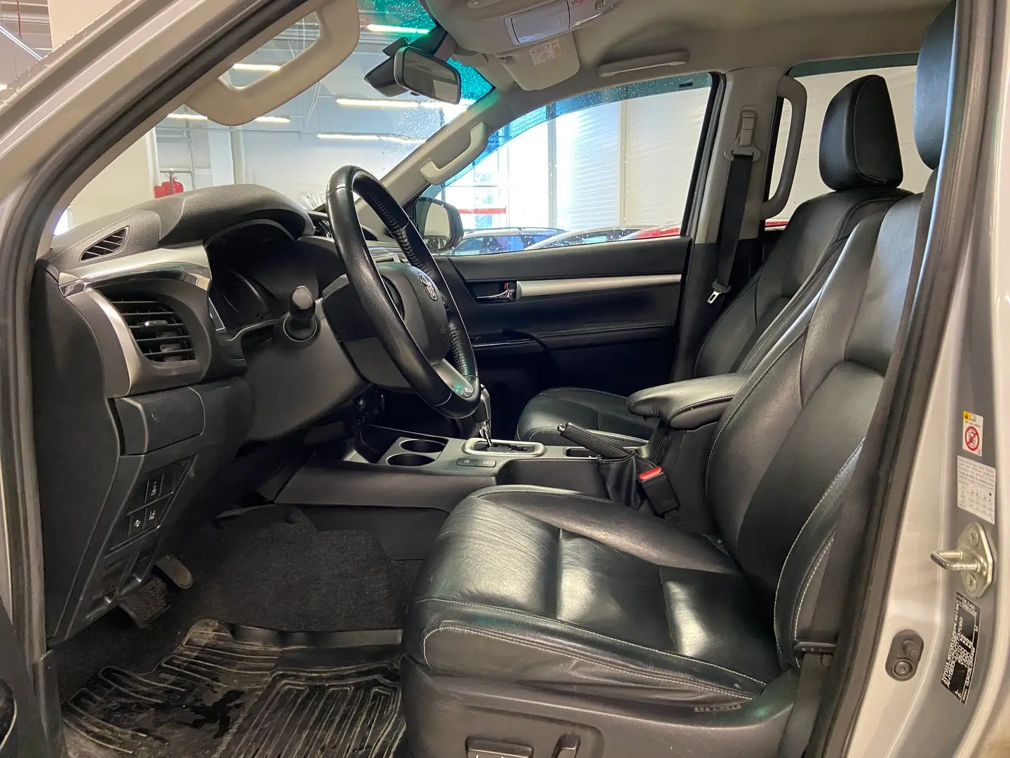 Car Image - 2YsvwrYkLGNlQr3BpXsPXk